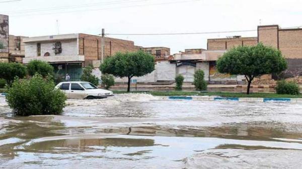 آسیب سیلاب به واحد های مسکونی و تجاری در بدره